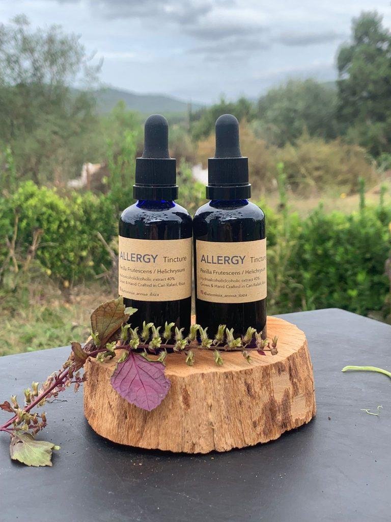 Tintura "Allergy", Productos naturales, Artemisia Annua Ibiza, Tintura herbal, Ingredientes naturales, Salud y bienestar, Tintura de hierbas, Hierbas medicinales, Alternativas naturales, Bienestar holístico, Productos de bienestar, Artemisia tintura "Allergy", Tintura para alergias, Tintura para aliviar alergias, Tintura para síntomas de alergia, Artemisia Allergy, Artemisia tintura para alergias, Tienda online de productos naturales.